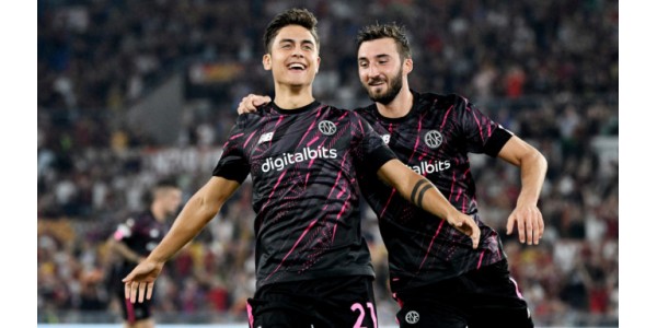 Dybala tekee historiaa
